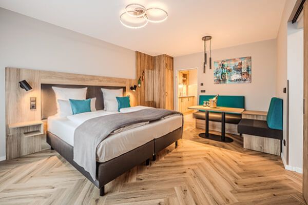 AH-Deluxe Familienzimmer mit Schiebetüren und Küche